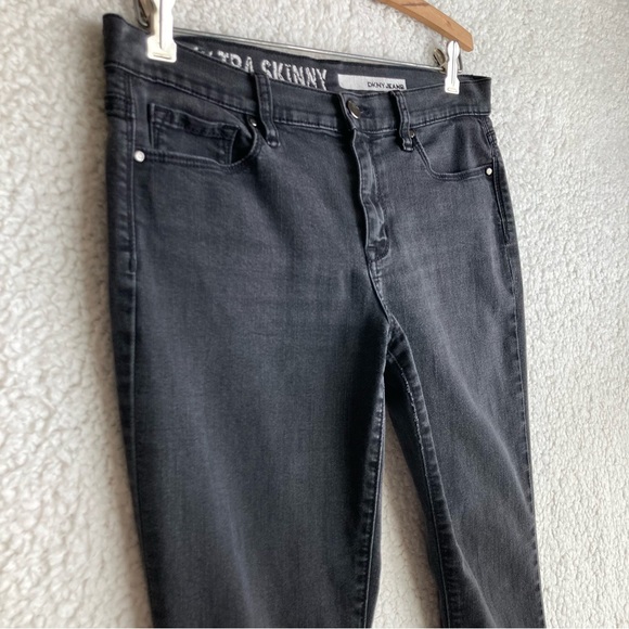 DKNY Women's Ave B Ultra Skinny charcoal gray black jeans, Sz 6 - Picture 6 of 16